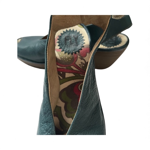 Fly London Shoes Yala Sandals Sz 38 US 8 Ankle Strap Wedges Dark Teal Peep Toe - Picture 13 of 13